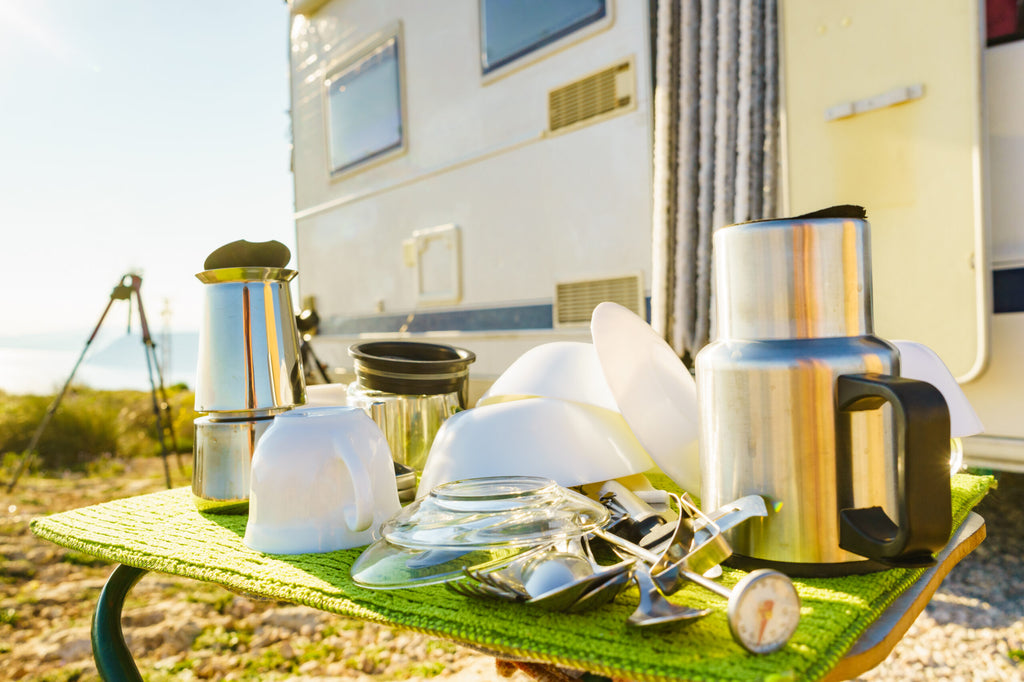 How To Wash Dishes While Camping Off Grid