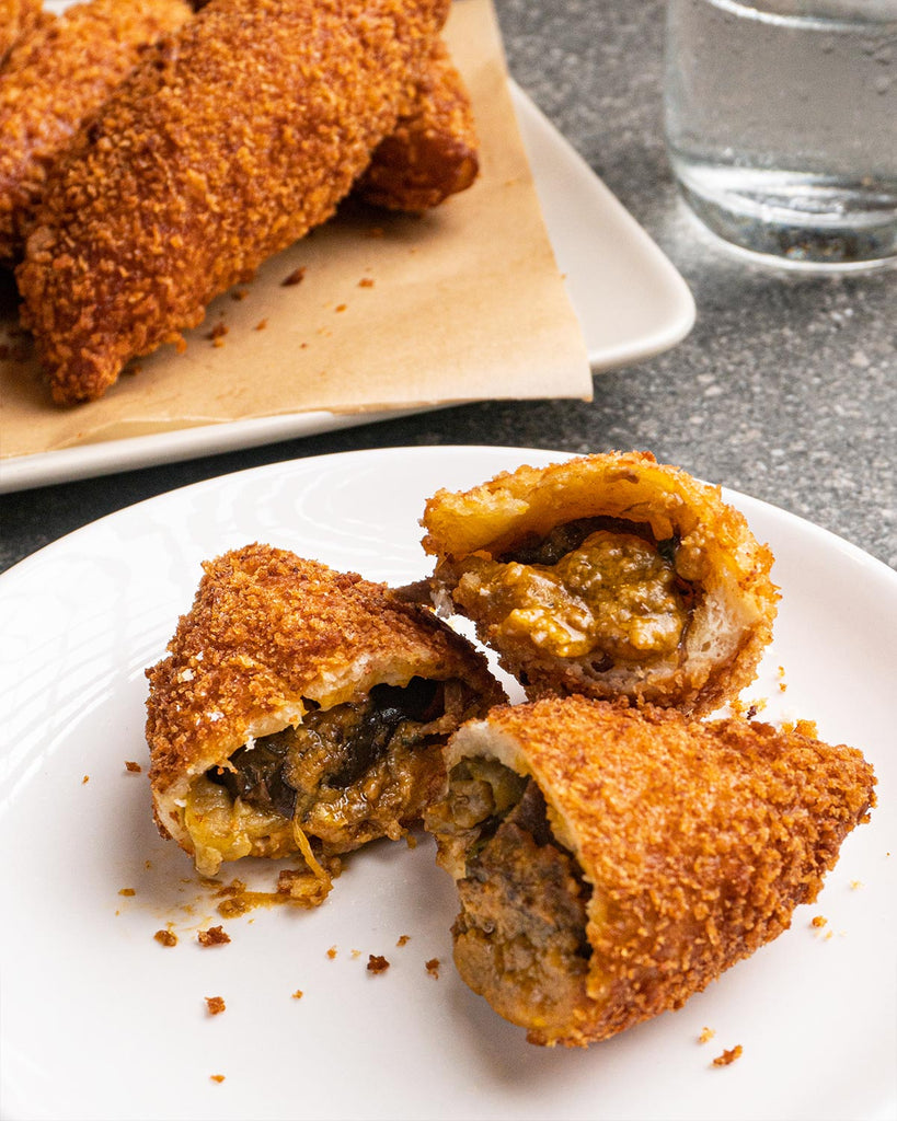 Kare-Kare Pan Recipe: Leftover Kare-Kare in Deep-Fried Bread