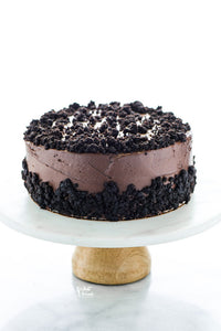 Gluten Free Brooklyn Blackout Cake is made with layers of chocolate cake, filled with chocolate pudding, and finished with silky smooth chocolate frosting and chocolate cake crumbs.