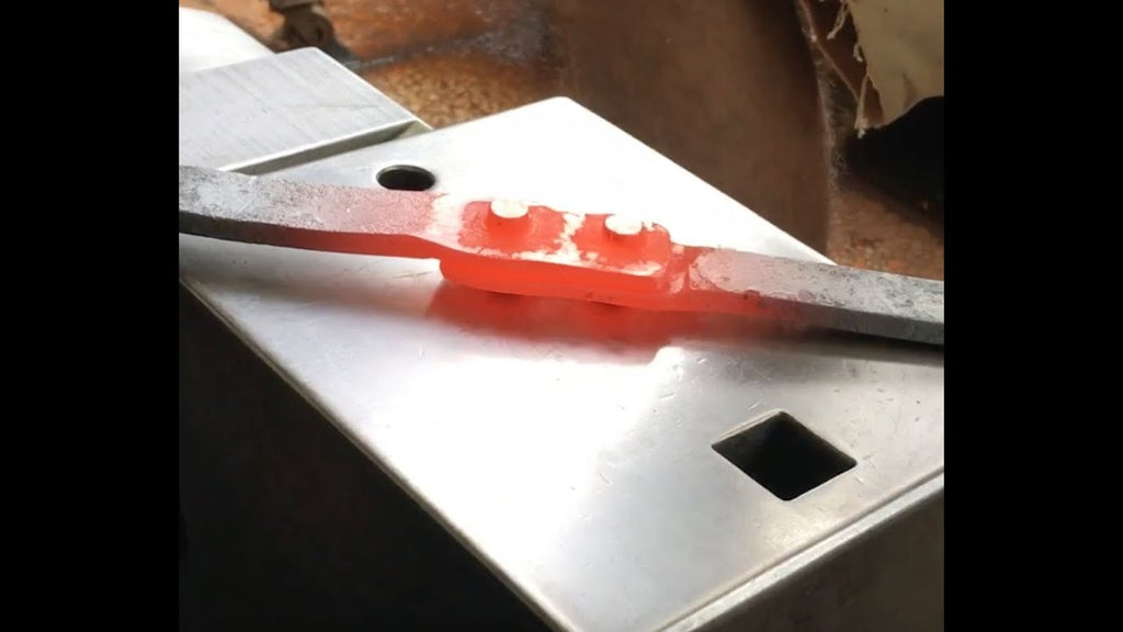 A Simple & Easy Forged Pot Rack / Bar by Glen GS Tongs (1 year ago)