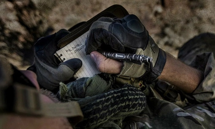 Men’s Everyday Carry: 7 Items I ALWAYS Have On Me